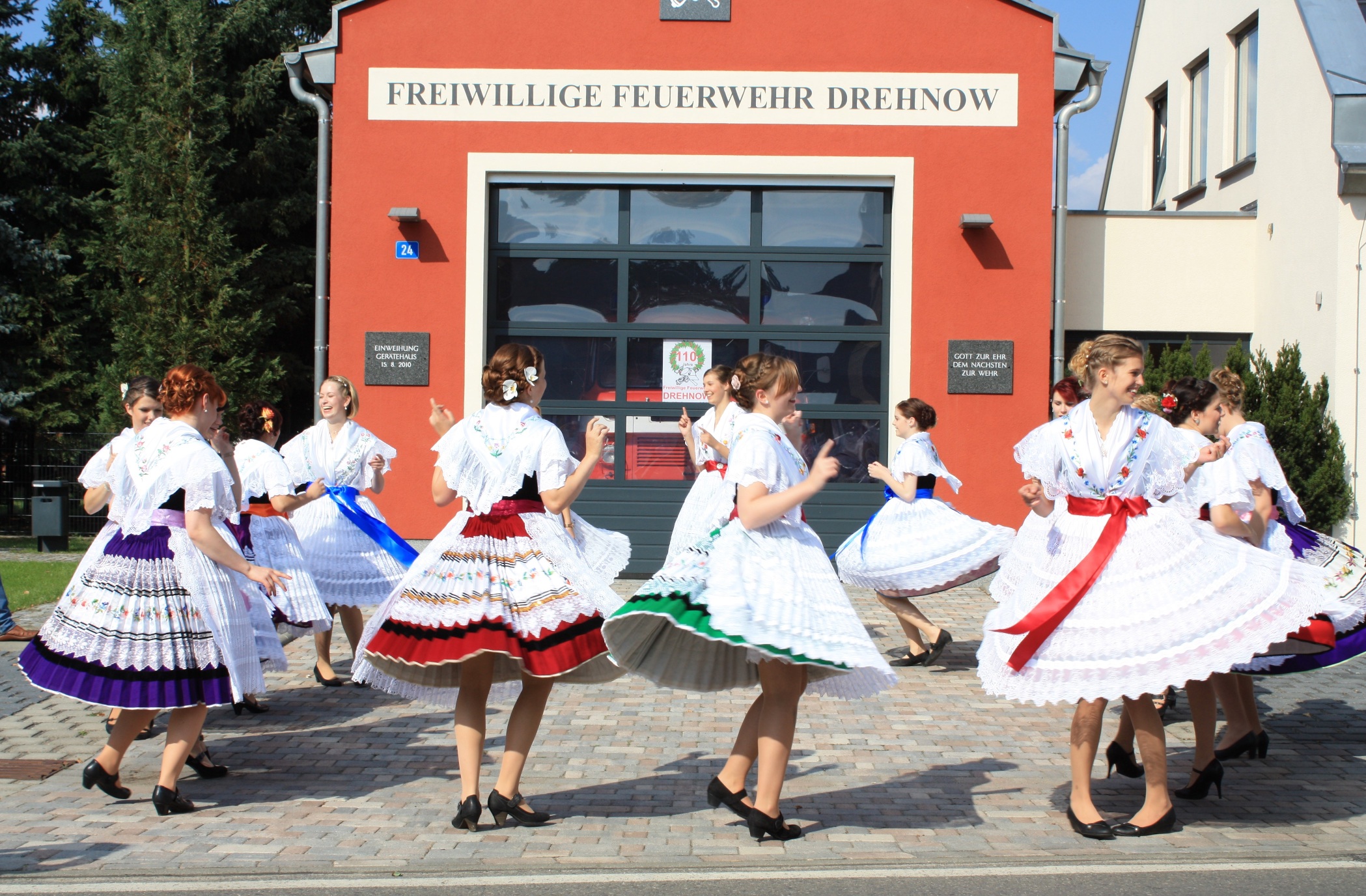 drehnow-erntefest-neue-uniformen-r-karge_