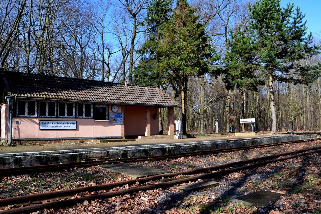 endstation-der-parkeisenbahn-p-fritsch