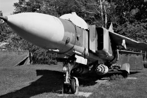 gefaehrlich-schoen-ausgemusterte-mig-23mf-k-f-muehler