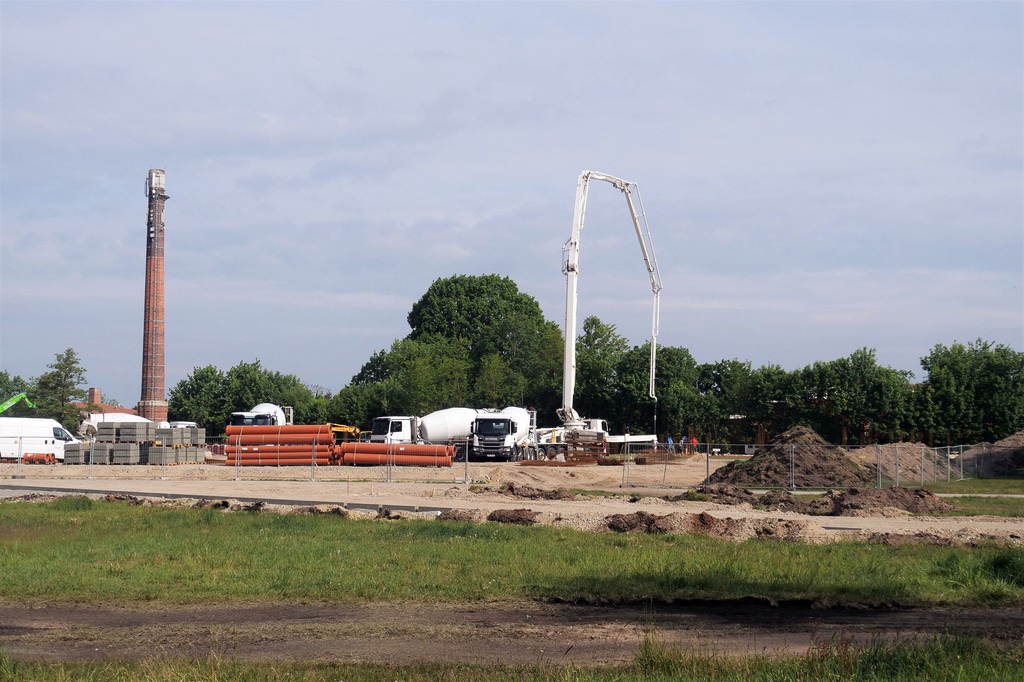 grundsteinlegung-des-neuen-malxscenters-in-peitz-1-h-mucc88ller