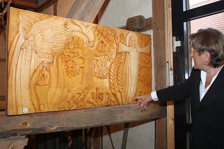 holzkunst-im-wendischen-deutschen-heimatmuseum-jaenschwalde-r-karge_