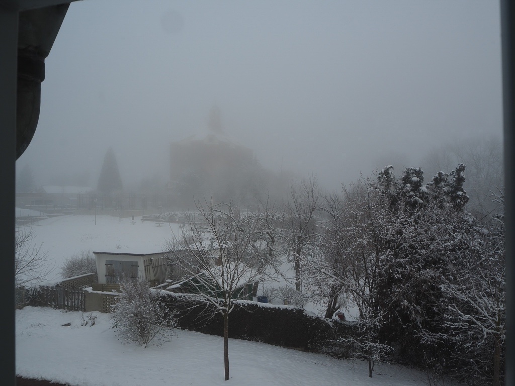 im-nebel-verhucc88llt-bernd-opel