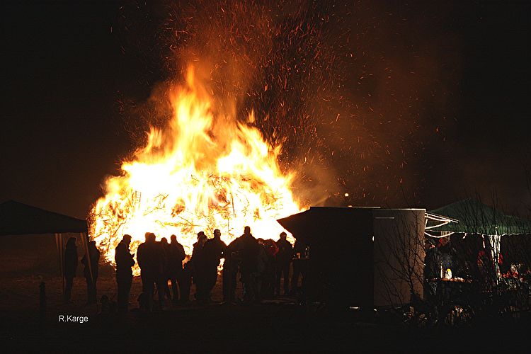 jaenschwalde-osterfeuer-r-karge_