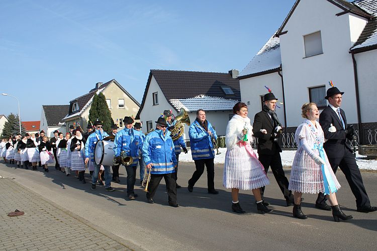 jaenschwalde-zapust-festumzug-r-karge_