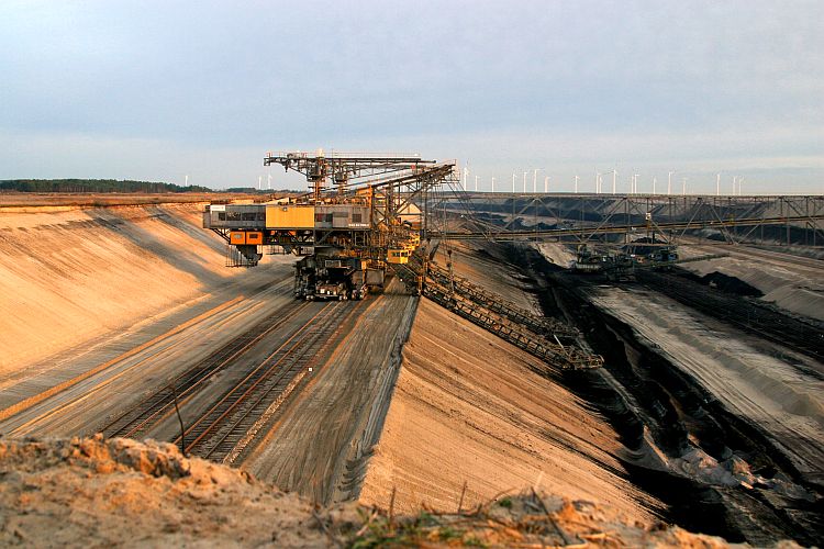 restkohlekratzer-tagebau-cottbus-nord-k-f-muehler
