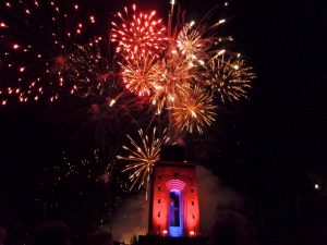 Feuewerk am Bismarkturm in Burg-Spreewald zur sorbischen Sagennacht - Bernd Opel