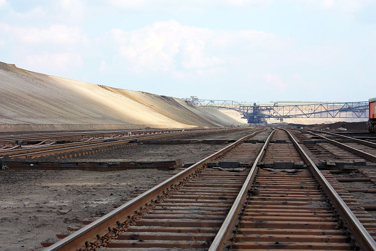 tagebau-jaenschwalde-in-der-spur-r-karge