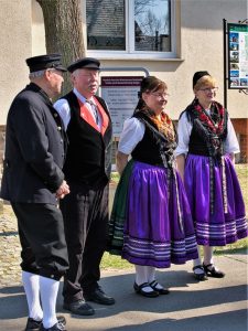 Eroeffnung Trachtenausstellg. Jaew. - K. - F. Muehler (10)