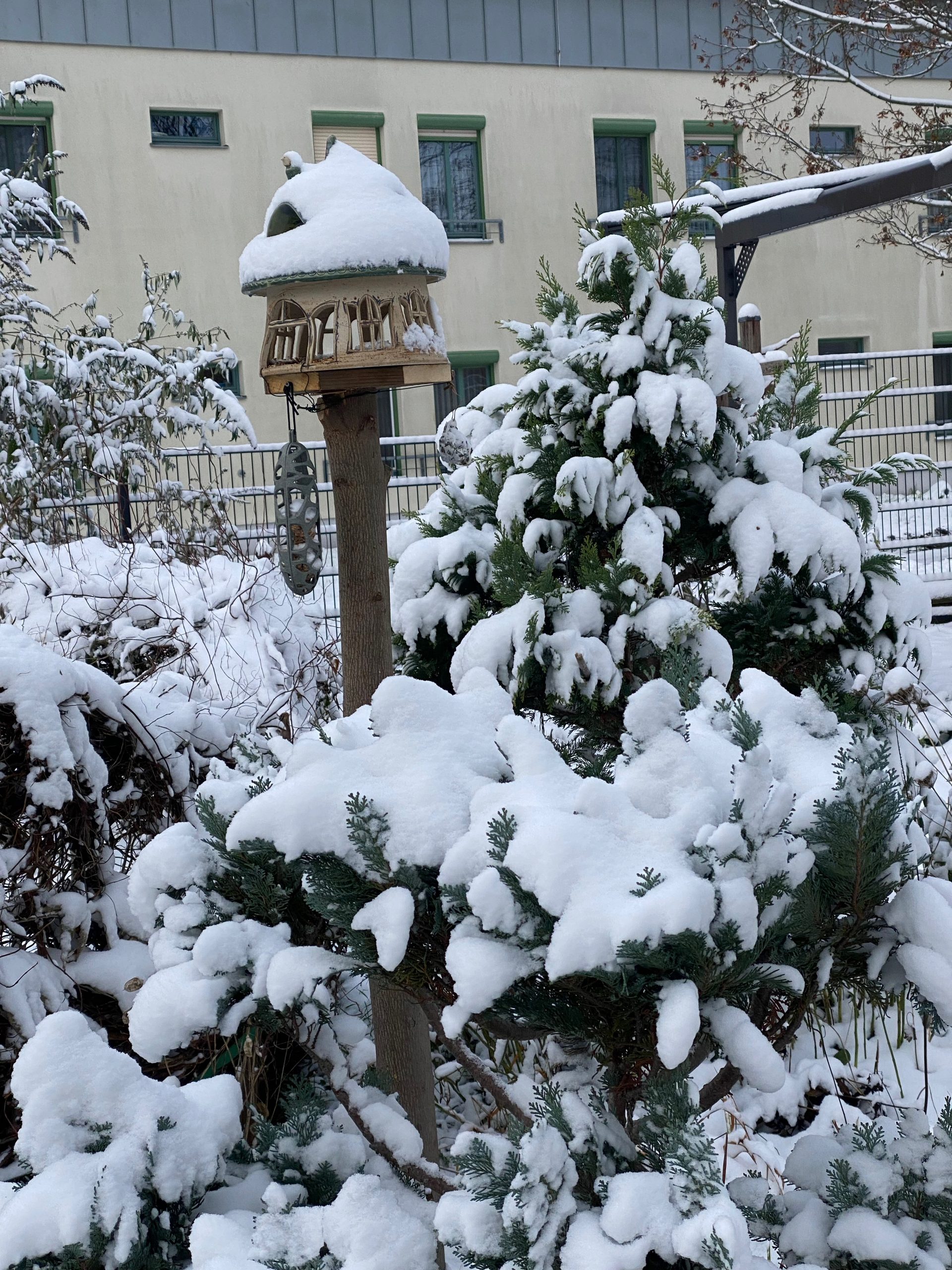 Futterpavillon - Bernd Opel