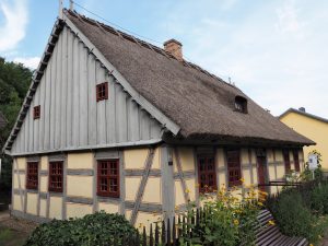 Strohhaus in Neuzelle 1 - Bernd Opel