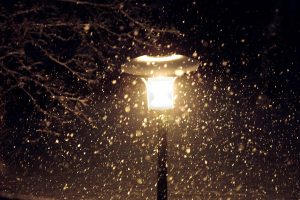 Schneefall beleuchtet-Peter Mauksch