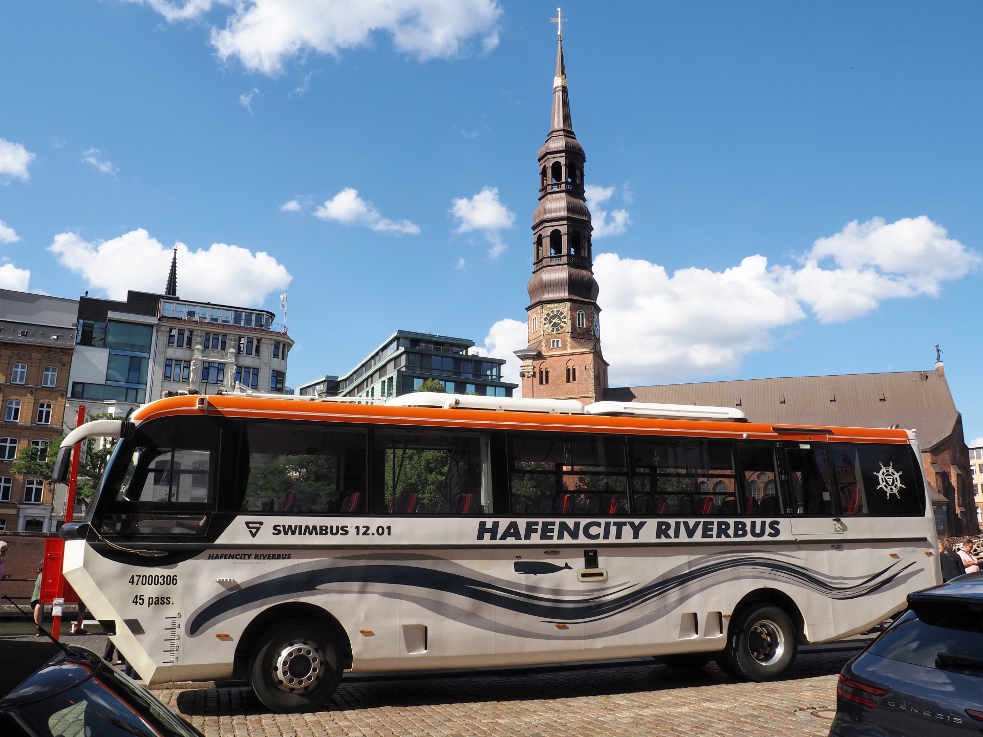 Riverbus - Bernd Opel